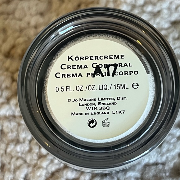 Jo Malone Mini Essentials Trio with Gift Box - Picture 4 of 9